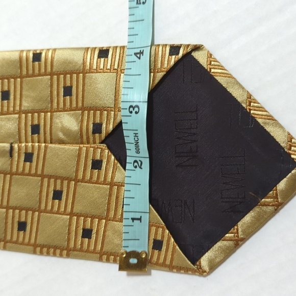 Michael Newell 100% Silk Hand Made in the USA Tie Gold/Black - Picture 5 of 5